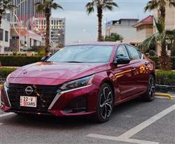 نيسان ألتيما